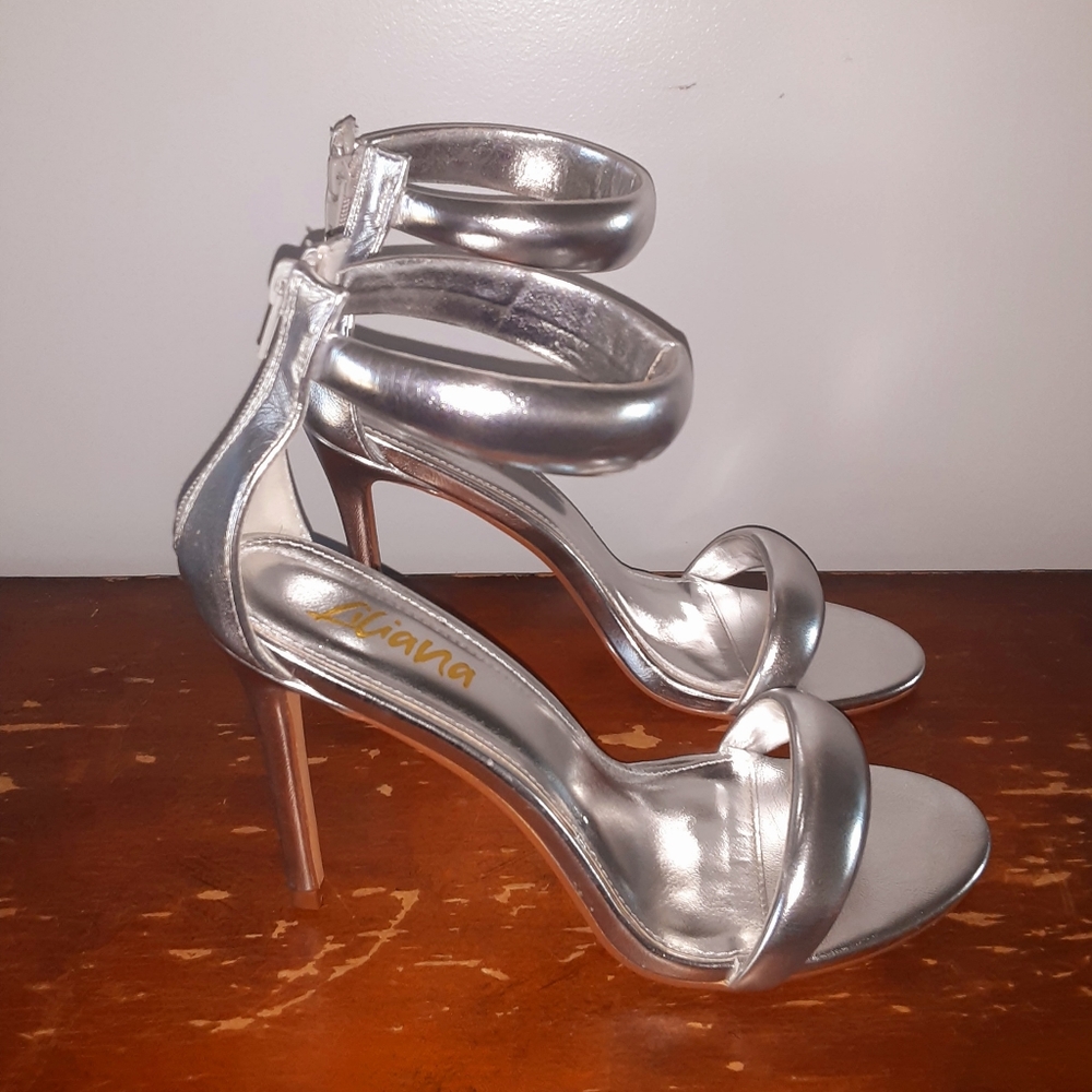LILIANA Metallic Silver Puffed Stiletto Pump Sandals 11